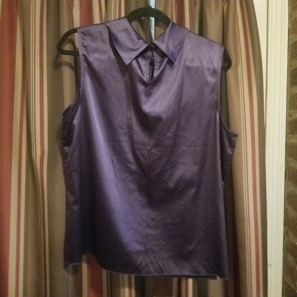 Top. Womens. - Picture 7 of 8
